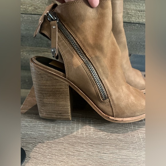 Dolce Vita Boots Womens Sz 8 Brown Suede Peep Toe Ankle Booties Casual Shoes - Picture 9 of 13